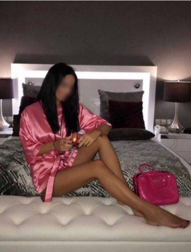 Ataköy Vip Sınır ve kısıtsız Escort Ferhunde