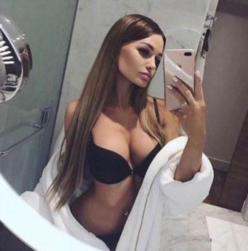 Harika balık etli hanım Banu