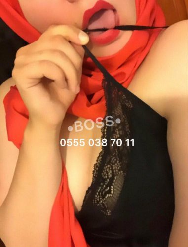Seksi kendi yeri olan hanım Gökçe