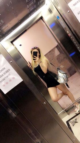 Şık dans yapan hatun Kardelen