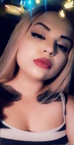 Şımarık dans yapan escort Emel