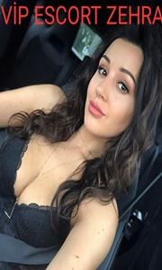 Şımarık gerçek fotoğraflı kadın Gökşin